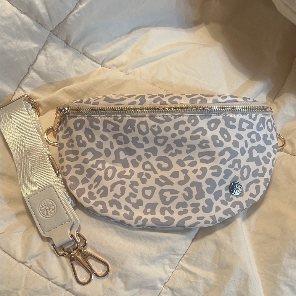 Elegant Cream Leopard Crossbody Bag